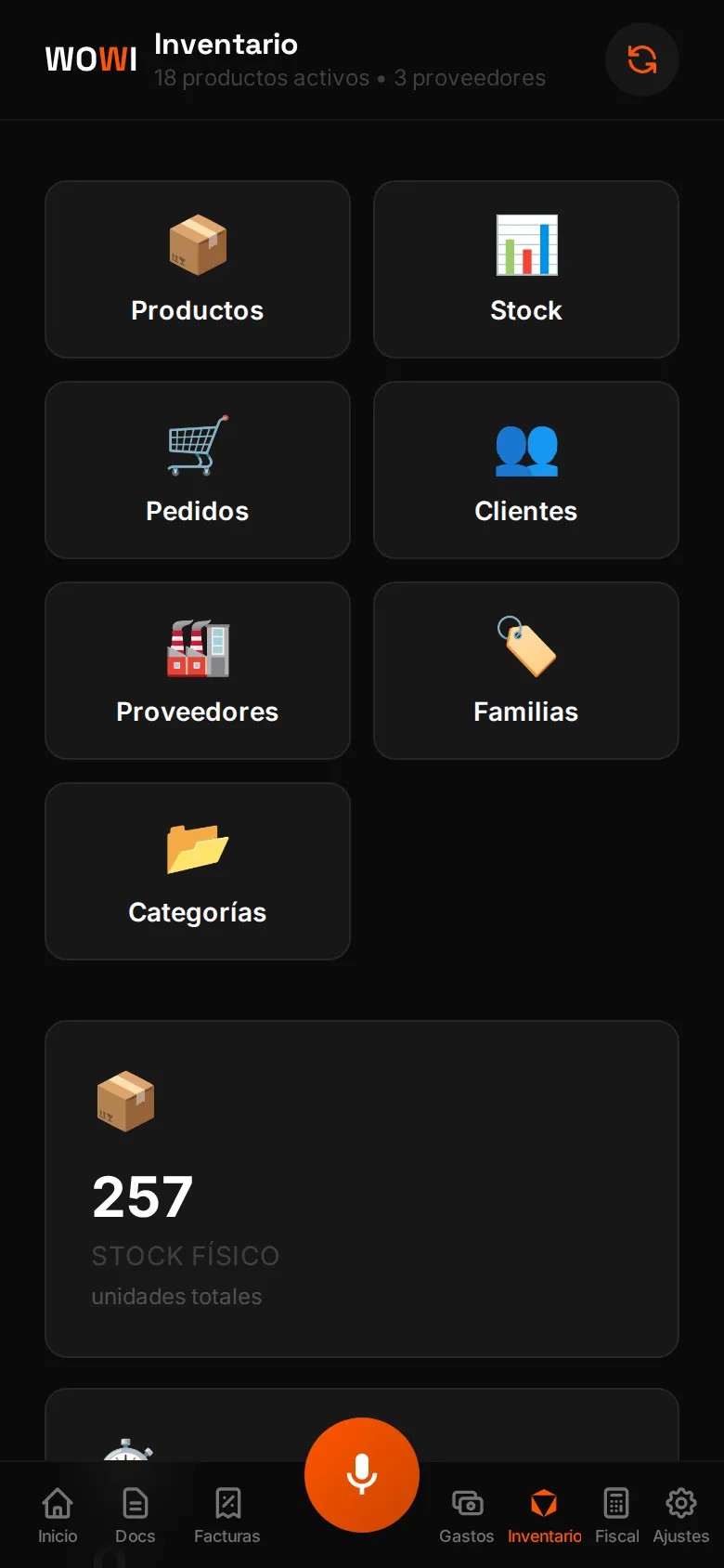 Panel de inventario de WOWI en el móvil con las alertas de stock bajo (silicona, diferencial, magnetotérmico y bases de enchufe), con el stock actual frente al mínimo (datos de demostración)