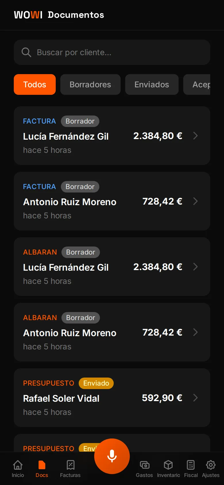Lista de documentos de WOWI en el móvil (datos de demostración) con filtros por estado y el cliente, el estado y el importe de cada documento