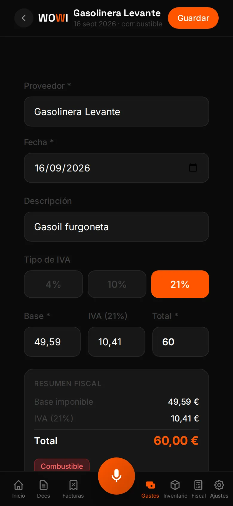 Ficha de un gasto de combustible en WOWI con base imponible 49,59 €, IVA del 21 % de 10,41 € y total de 60,00 € (datos de demostración)