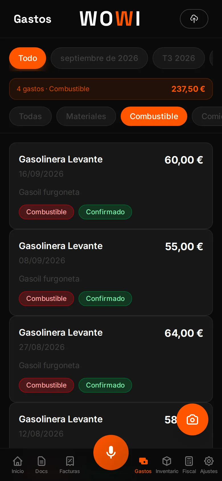 Lista de gastos de WOWI filtrada por la categoría Combustible: repostajes de una furgoneta con proveedor, fecha e importe, 4 gastos por un total de 237,50 € (datos de demostración)